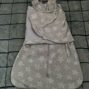 🌸🌸 Set of 2 Halo Swaddle Sleep Sacks, size small 3-6 months